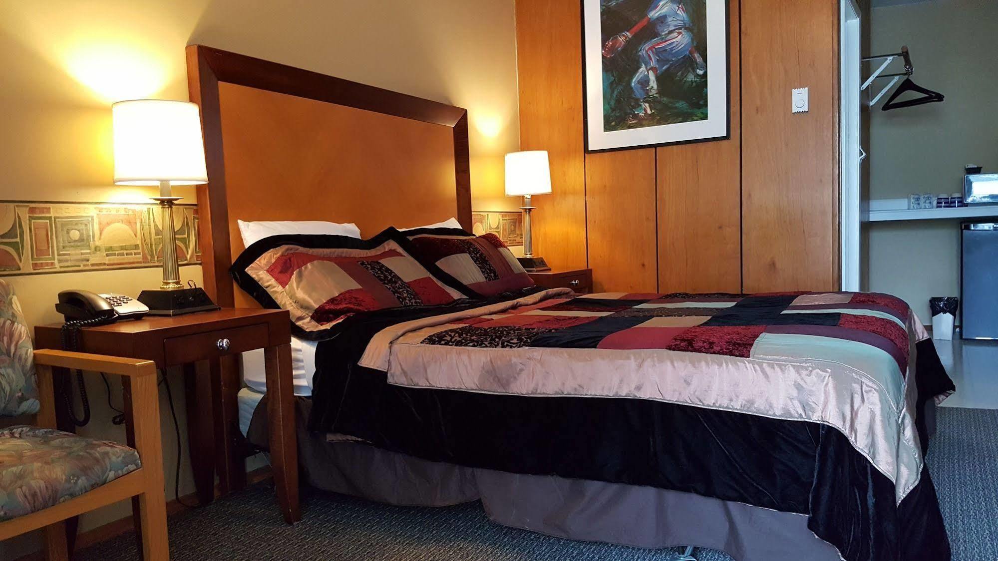 Plaza Motel Penticton Eksteriør bilde